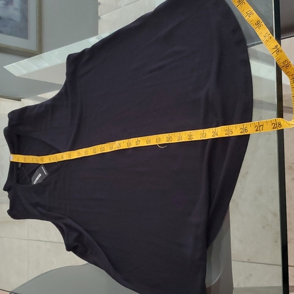 NWT Express black halter with keyhole neckline - Picture 4 of 7